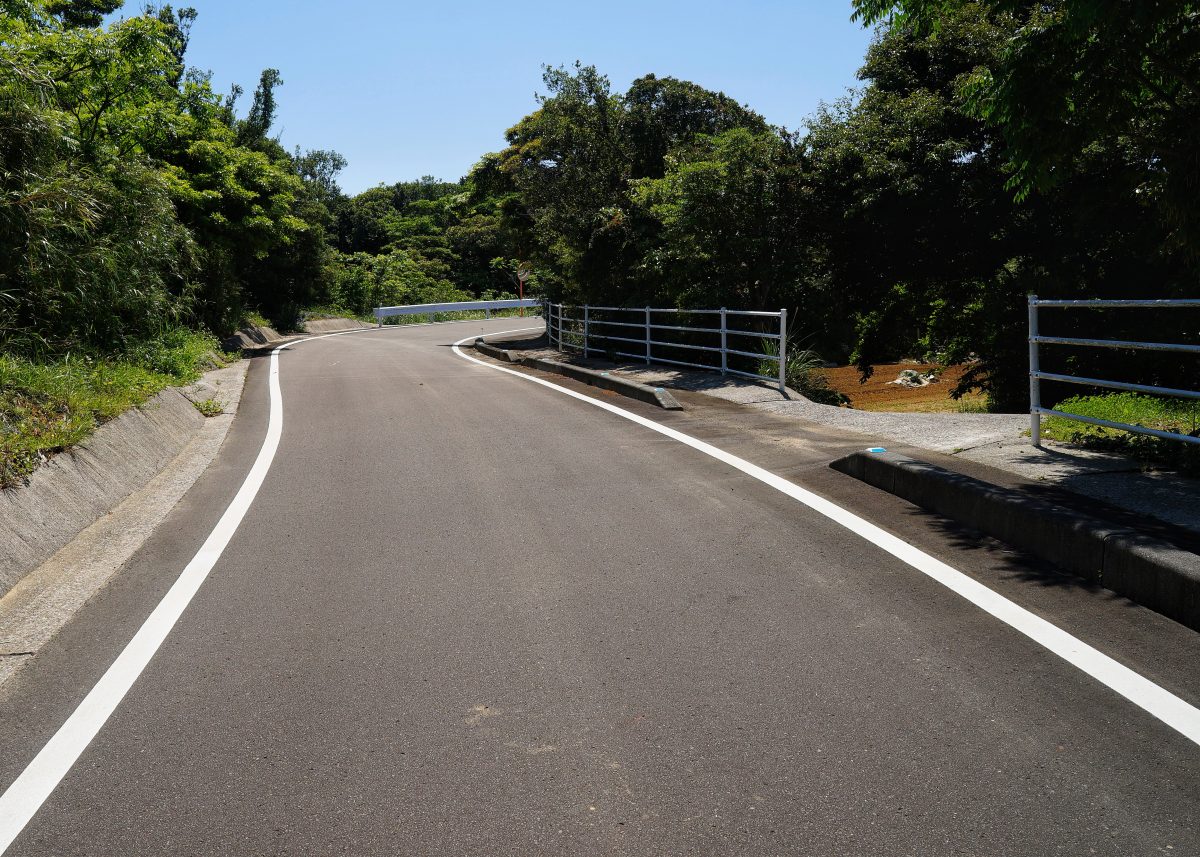 恵美之江展望公園への道は狭いです
